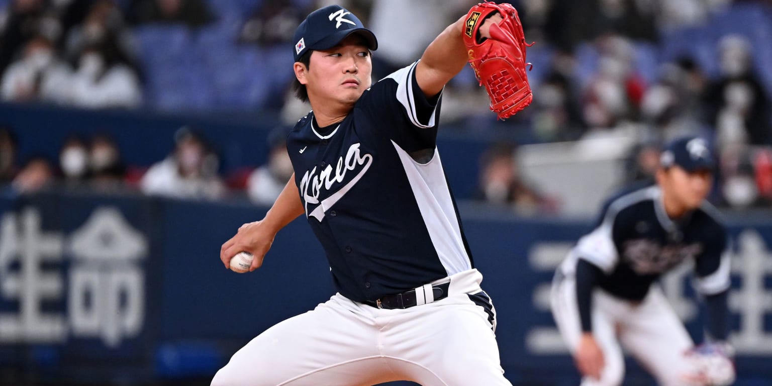 "Padres Secure Korean Reliever Woo Suk Go with a Two-Year, $4.5M Contract"