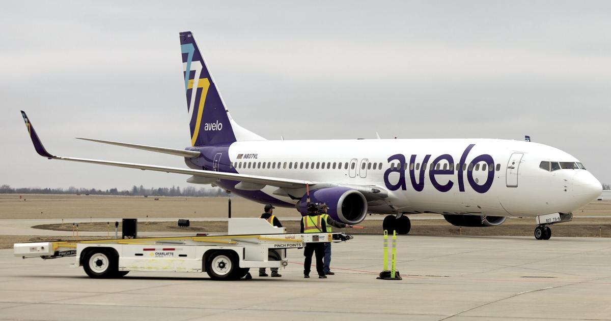 Featured image for Avelo Airlines Expands with New Non-Stop Flights to Las Vegas from Multiple Cities.