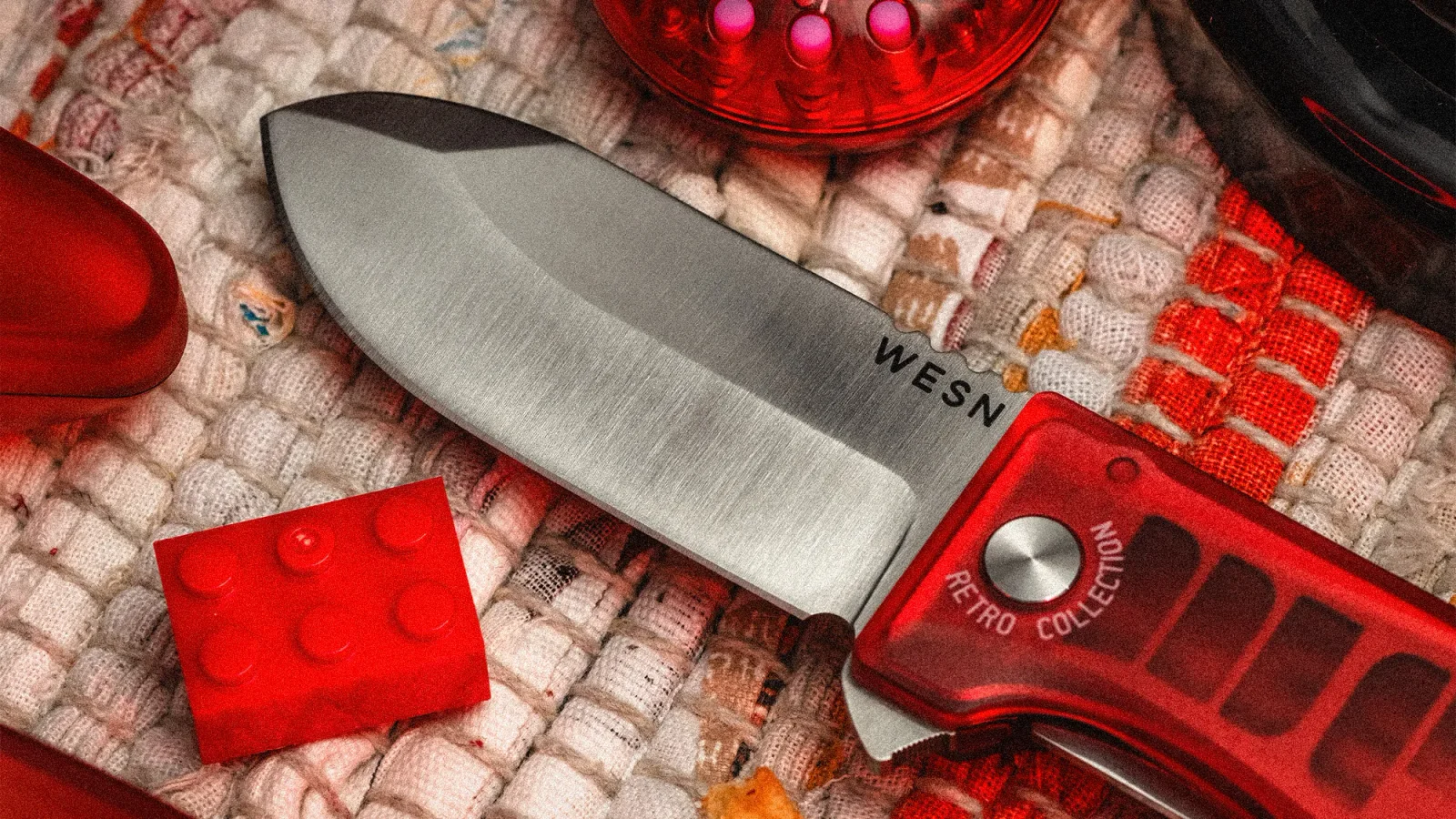 Diverse 14‑Tool EDC Roundup Delivers High-End, Retro, and Compact Blades for 2026