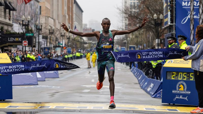 Featured image for Kenyan runners dominate at 127th Boston Marathon