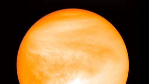 "Phosphine in Venus' Atmosphere: Strong Evidence of Alien Life?"