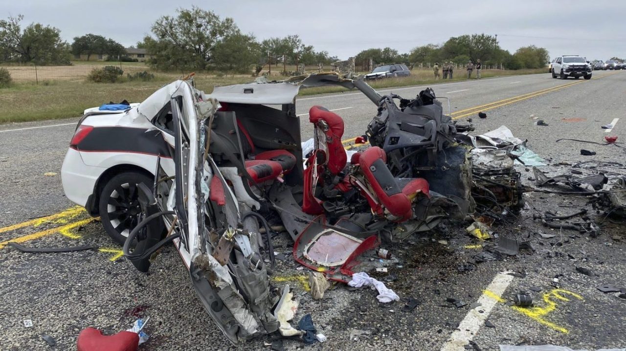 Fatal Pursuit: 8 Dead in Smuggled Migrants Car Chase