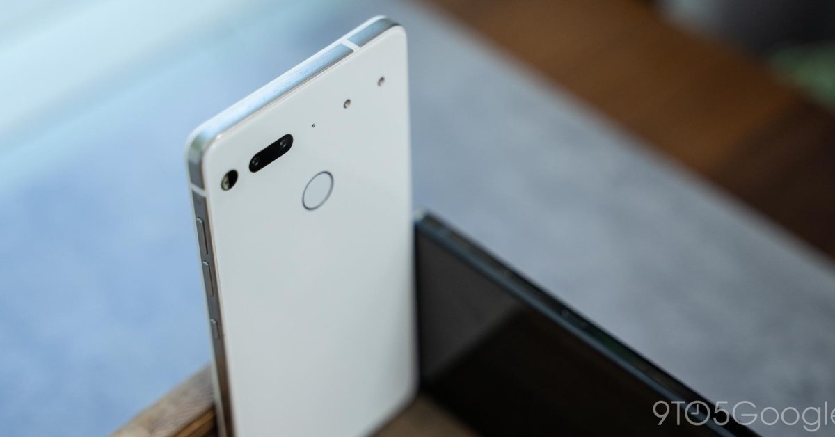 "2017 Android phone outshines iPhone 15 Pro's titanium"