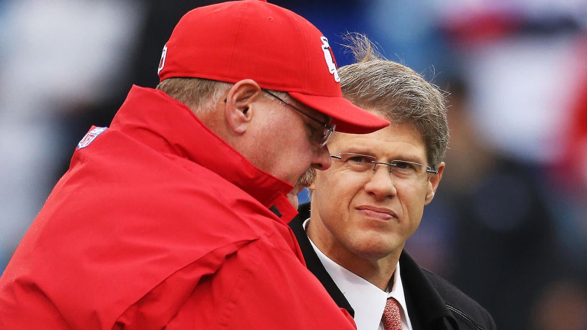 "NFLPA Survey Reveals Players' Grievances and Power Shifts in the League"