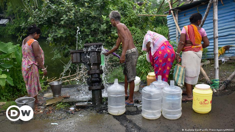 UN warns of impending global water crisis due to unsustainable usage.