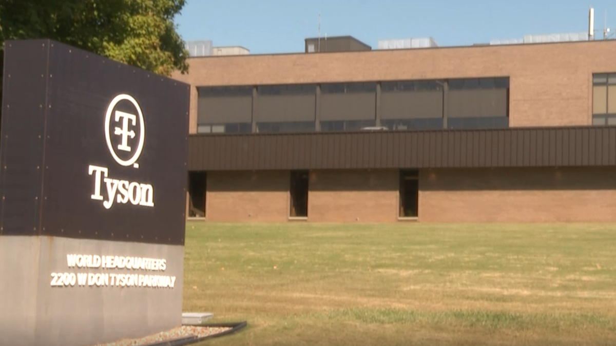 Tyson Foods Streamlines Operations, Shuts Down 4 Chicken Processing Plants