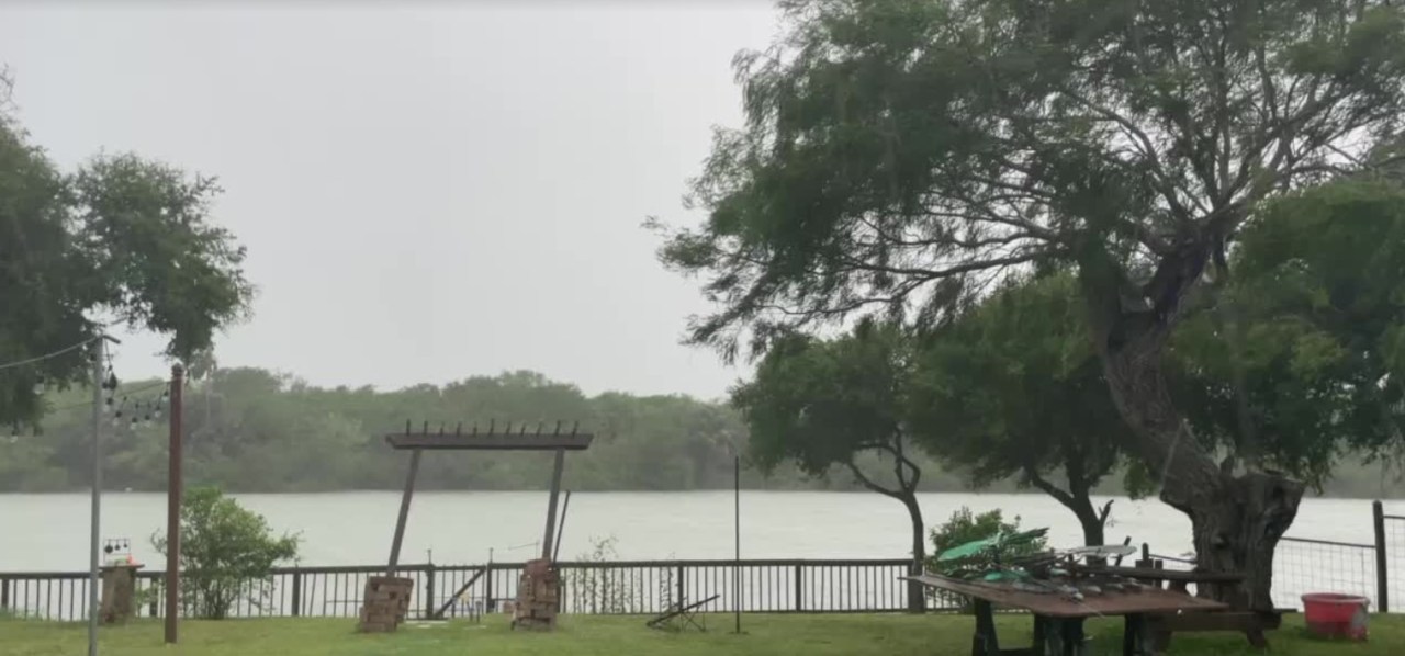Weather Update: Rainy Start to the Week with Chilly Temperatures Ahead