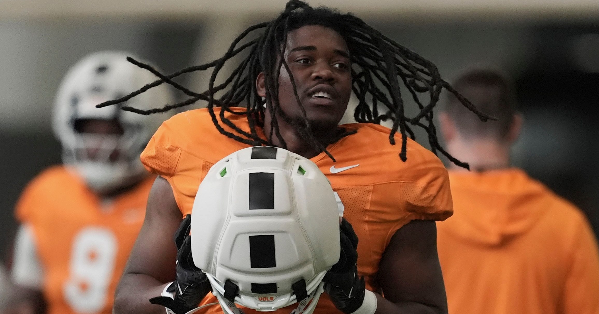 Featured image for Tennessee Football's Defensive Line Progress and Key Players