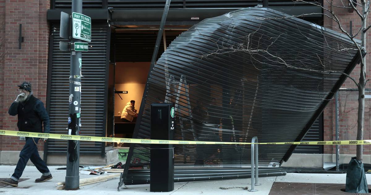 Featured image for Rampant Smash-and-Grab Burglaries Plague West Loop Luxury Retail Store