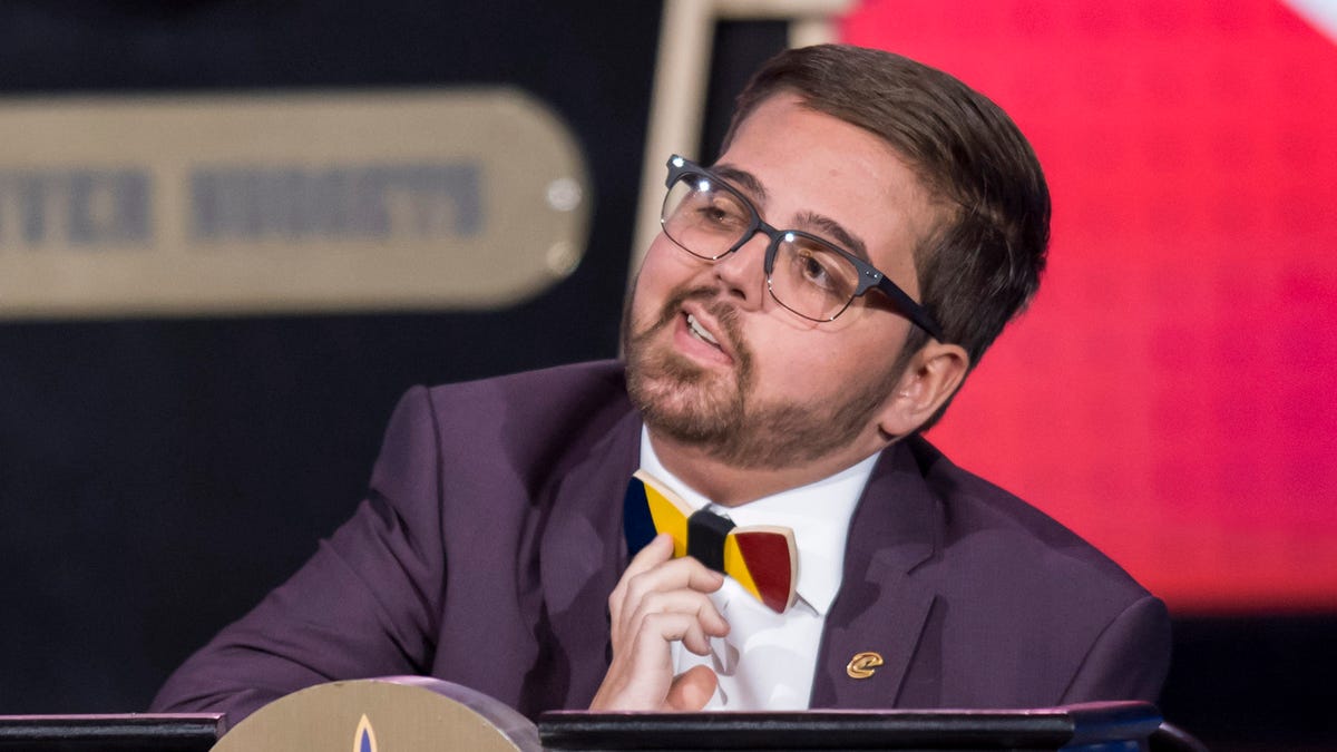 Featured image for Cavaliers Owner Dan Gilbert's Son Nick Dies at 26