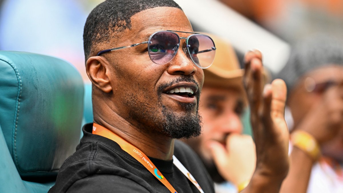 Featured image for Jamie Foxx's First Public Appearance Since Hospitalization: A Boat Ride