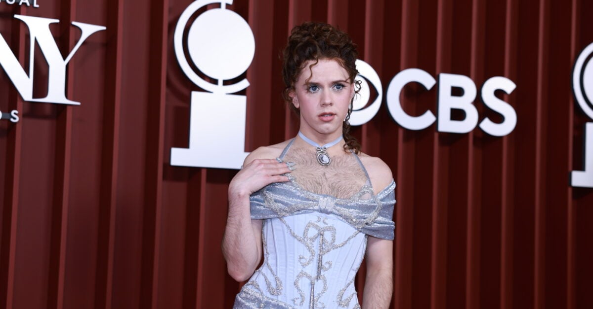 Featured image for Cole Escola Makes History as First Openly Non-Binary Tony Award Winner
