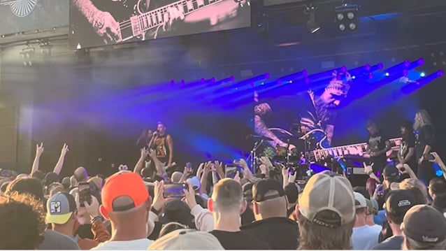 Featured image for Mastodon Honors Brent Hinds at First Concert After Tragic Death