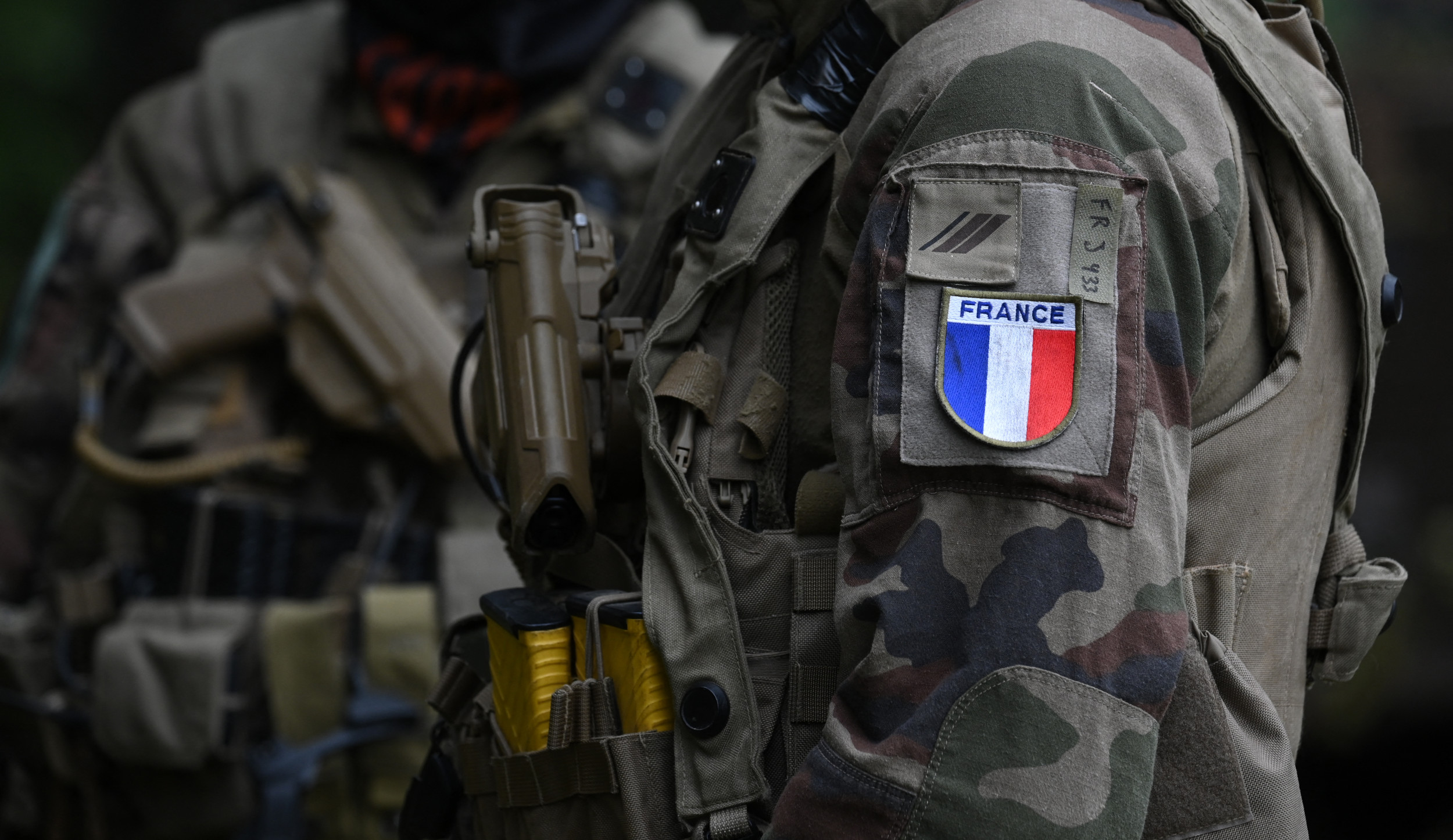 "French Troop Locations in Ukraine: Russian Spy Chief's Claims and Macron's EU Leadership"