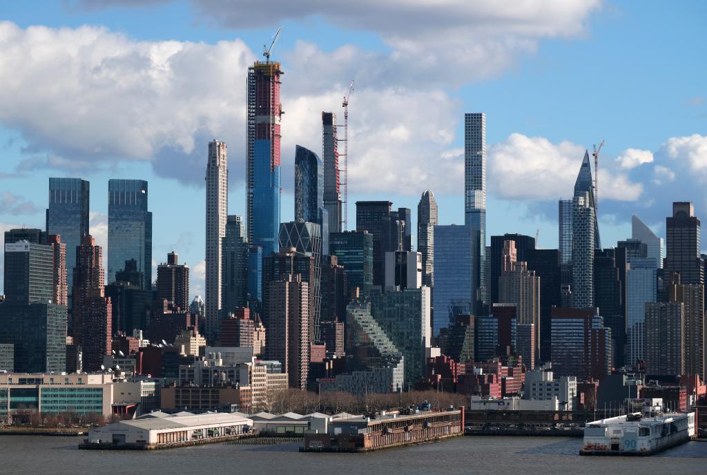 Manhattan rents hit all-time high in March, no relief for renters.