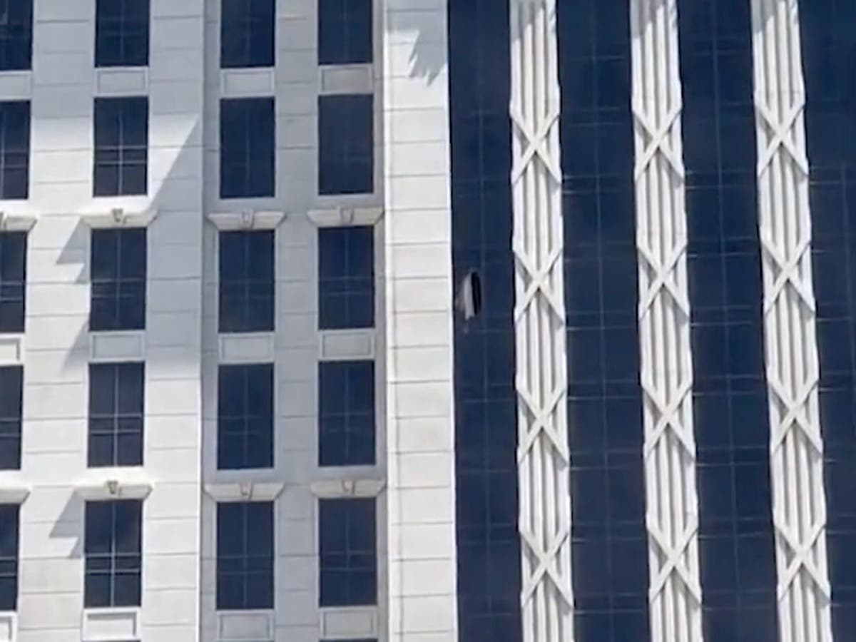 Las Vegas SWAT Ends Hostage Standoff at Caesars Palace