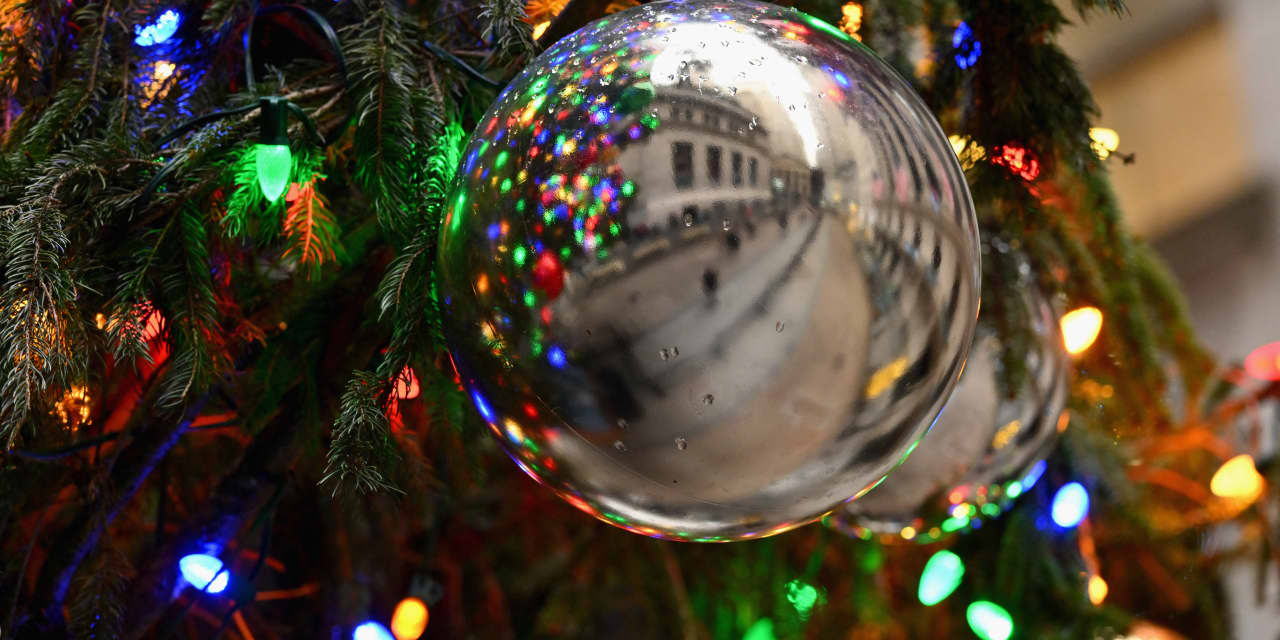 Goldman Sachs Raises S&P 500 Forecast for 2024