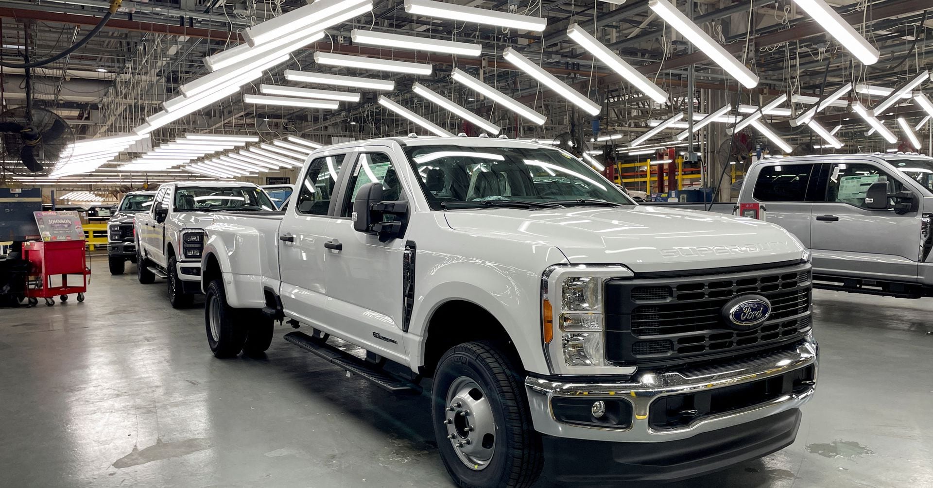 Featured image for "UAW Workers at Ford's Kentucky Truck Plant Threaten Another Strike"