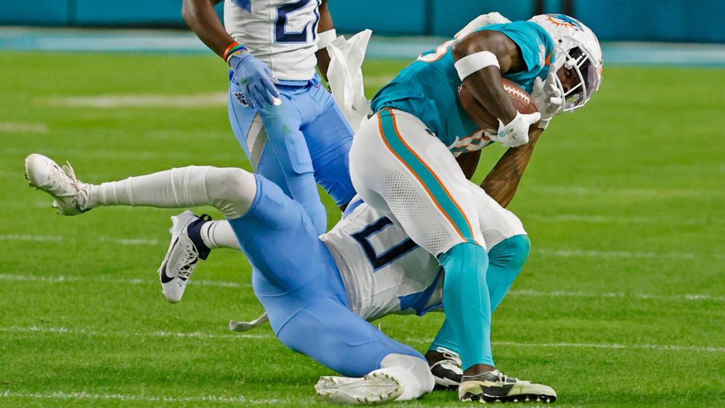 Featured image for NFL Considers Banning Controversial Hip-Drop Tackle