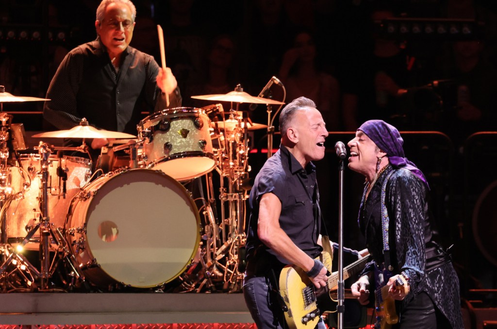 Bruce Springsteen Rocks Madison Square Garden with E Street Band.