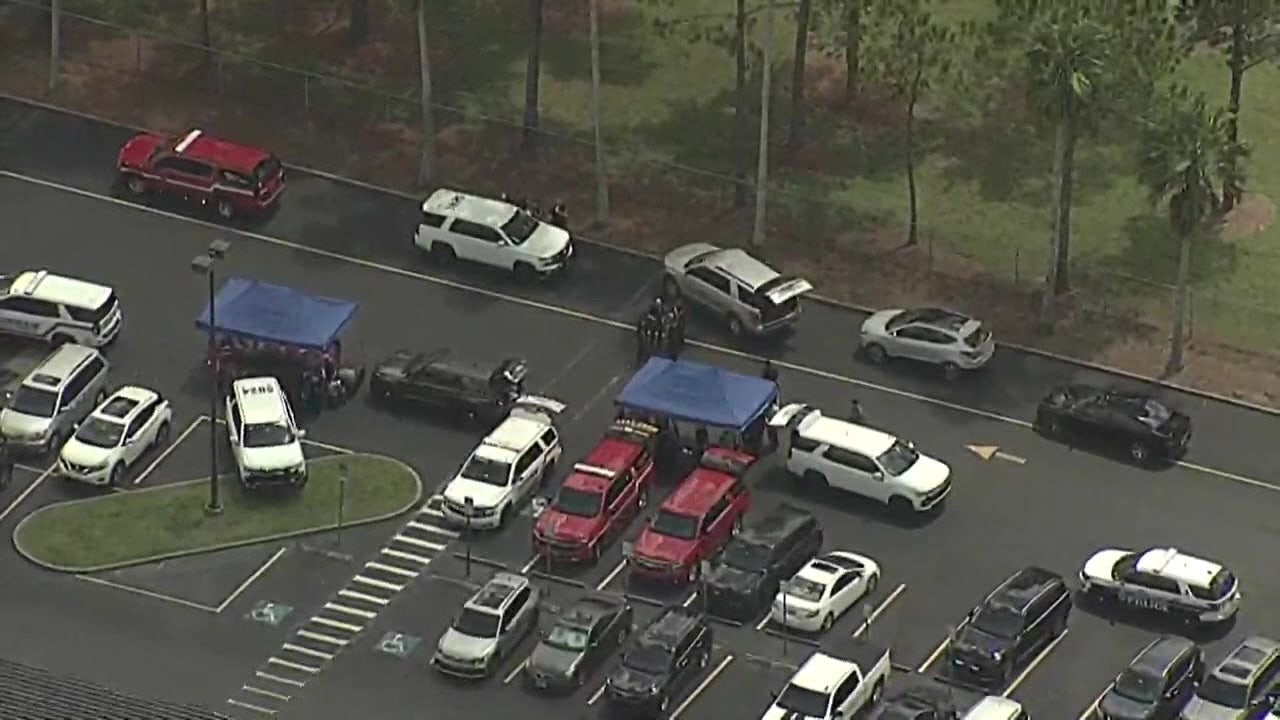 "Multiple Students Stabbed at Countryside High School, Suspect Arrested"