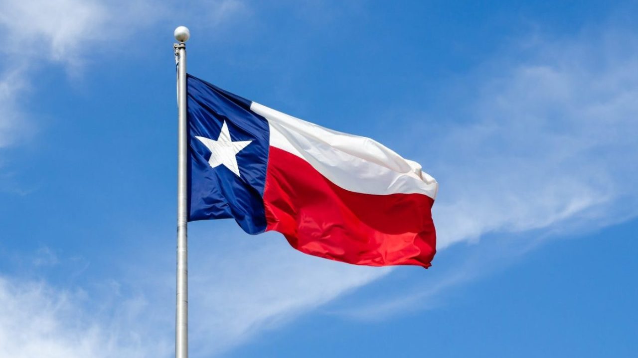 Controversy over Texas university's cancellation of student drag show