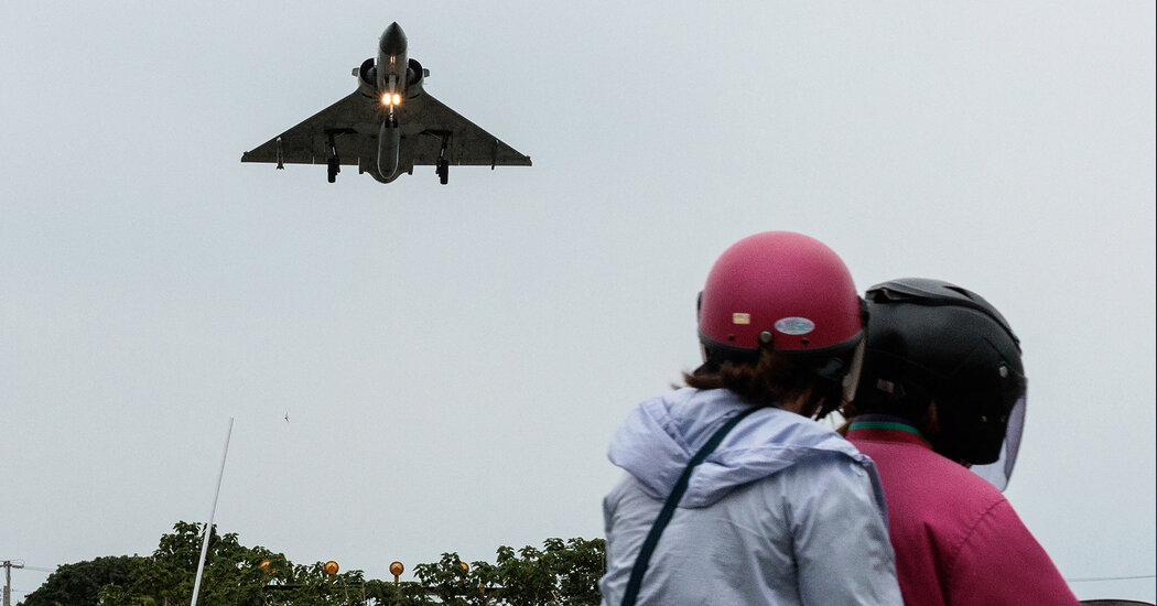China Conducts Military Drills Encircling Taiwan in Response to New President