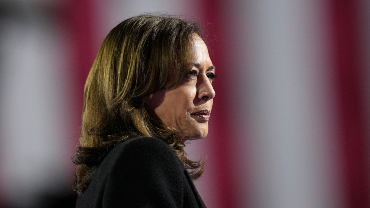 Kamala Harris Edges Ahead in Final Election Forecasts