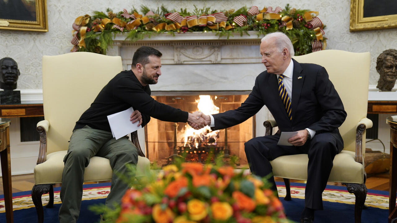 "Zelensky and Biden Address Ukraine Aid in Joint Press Conference"