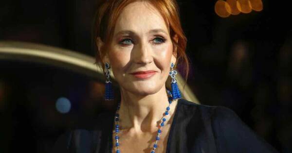 Featured image for J.K. Rowling Criticizes Emma Watson Over Transgender Comments