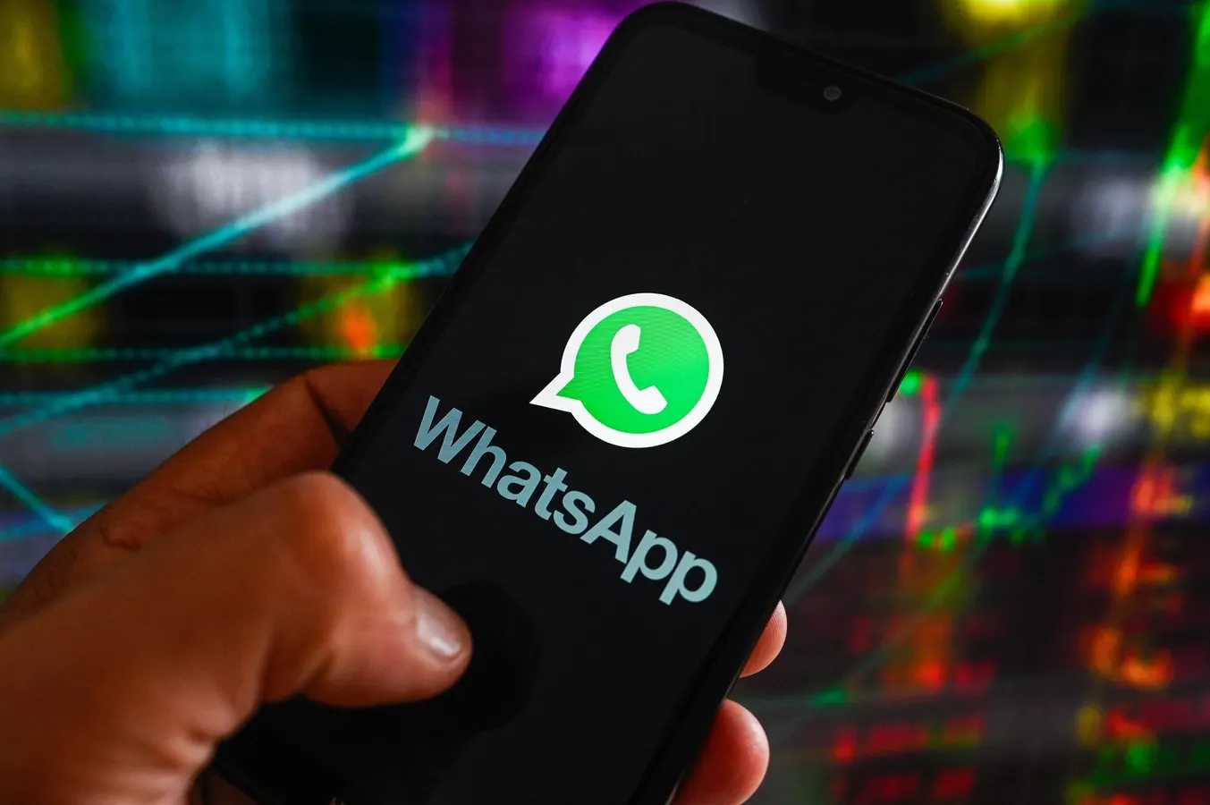 Featured image for WhatsApp to End Support for Older iPhones by May 2025