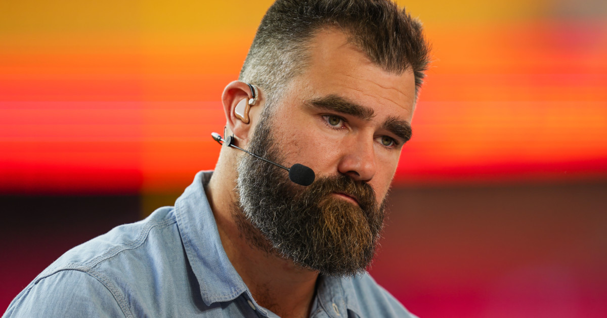 Featured image for NFL's Jason Kelce and Music Icons Clarify Super Bowl Halftime Show Rumors
