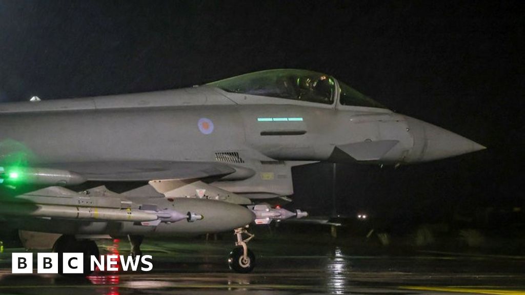"US and UK Continue Airstrikes on Houthi Forces in Yemen"