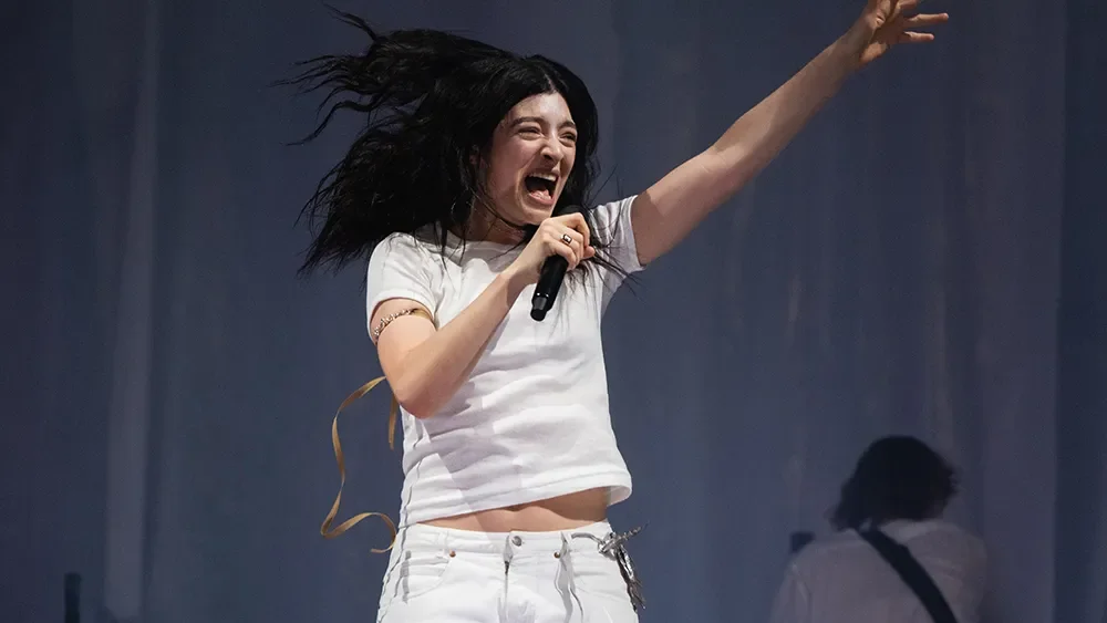 Lorde Steps Into Independence as Universal Contract Ends