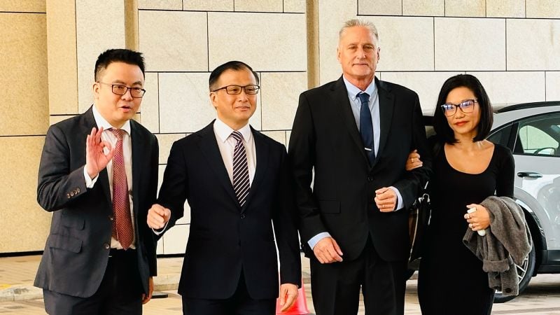 Featured image for US Politician Acquitted of Airport Firearms Charge in Hong Kong Court