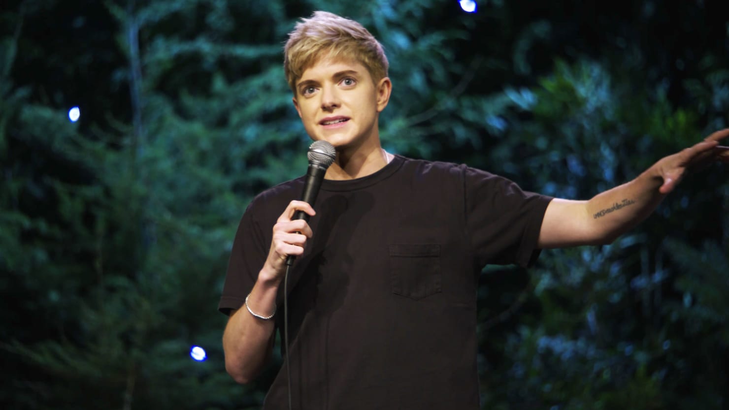 Mae Martin Takes on Anti-Trans Comedy in Netflix Special.