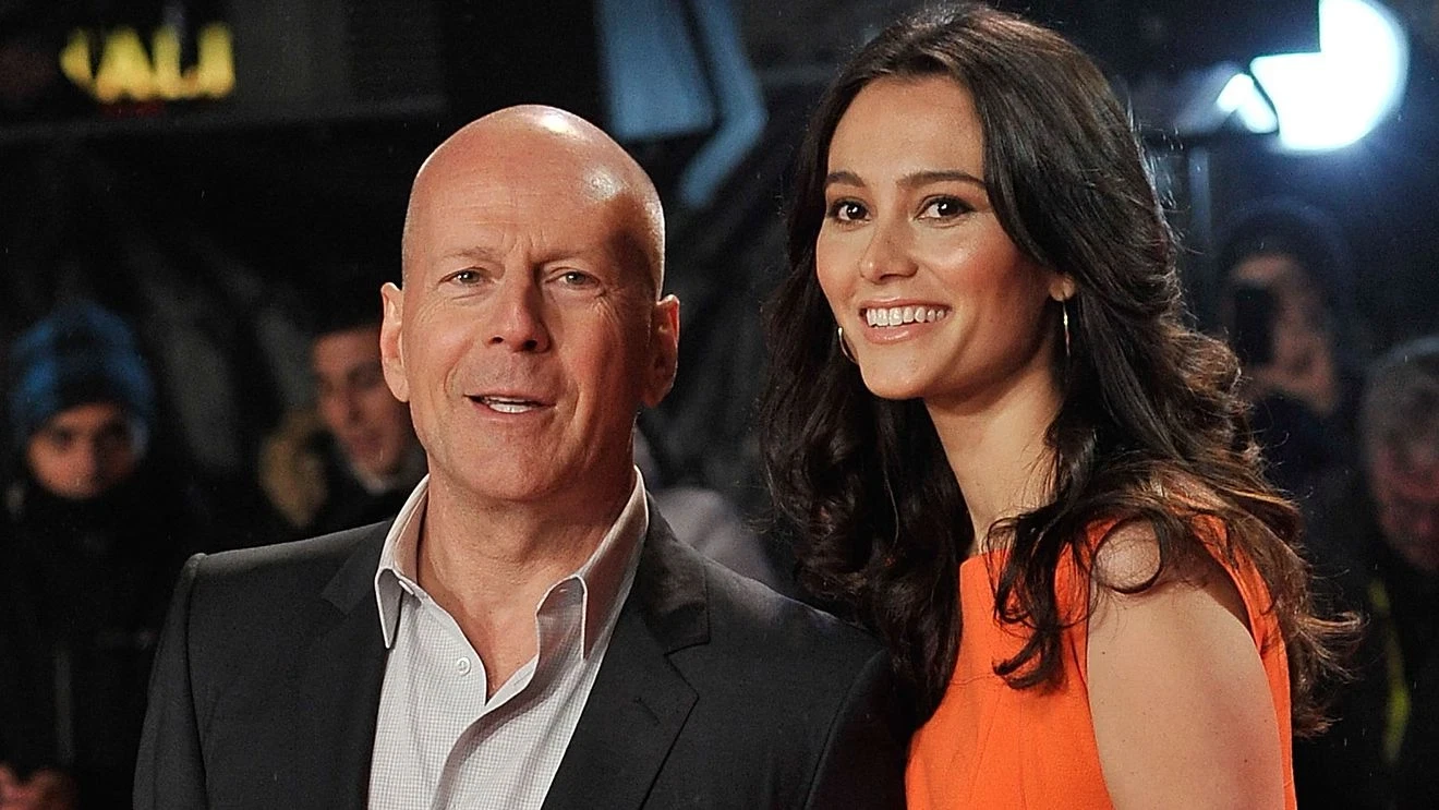 Featured image for Emma Heming Shares Emotional Holiday Update on Bruce Willis's Dementia Battle