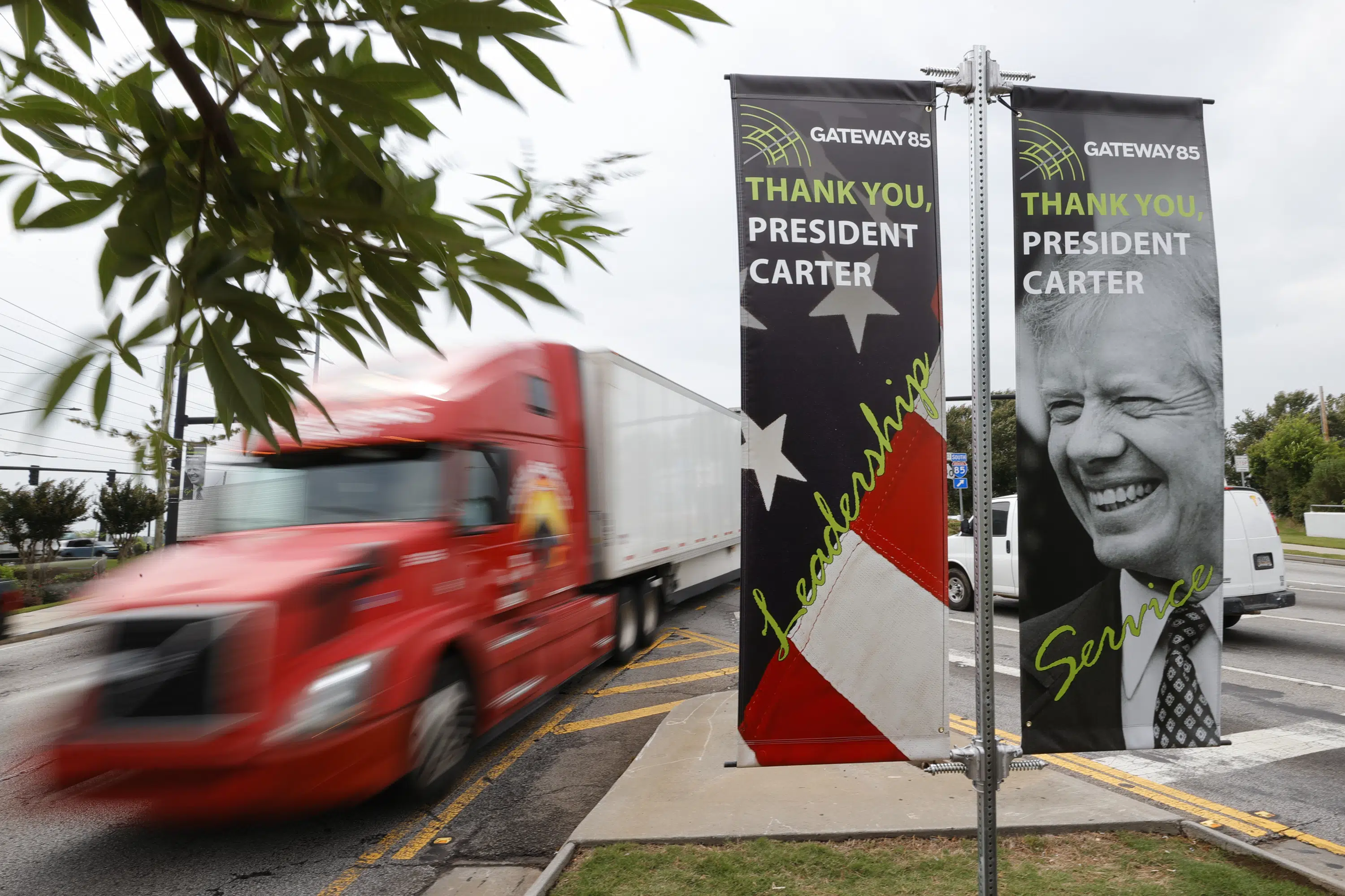 Jimmy Carter finds joy in tributes and ice cream during hospice.