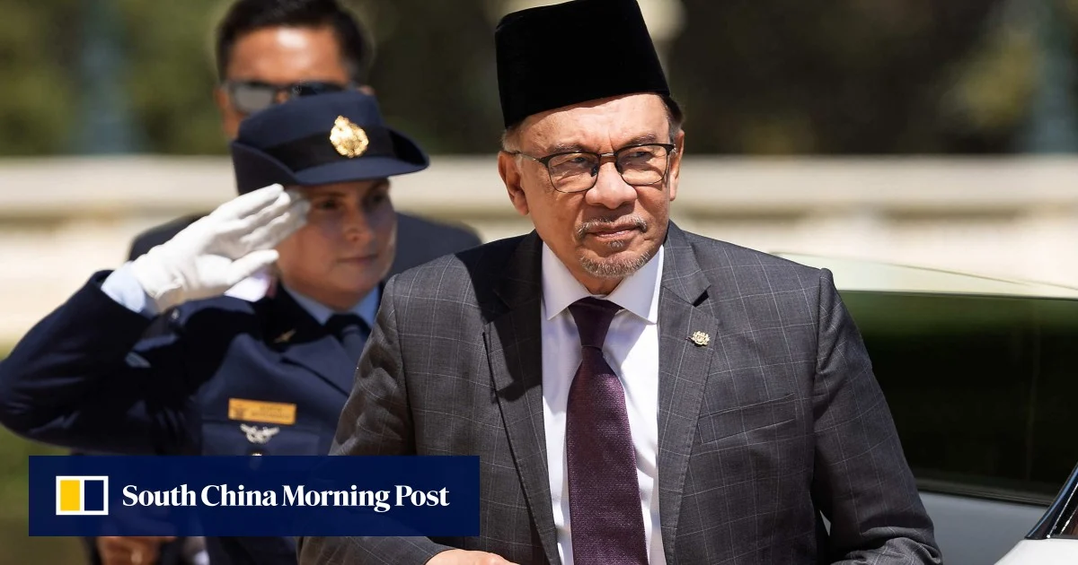 "Malaysian PM Defends Independence Amid US-China Pressure at ASEAN Summit"