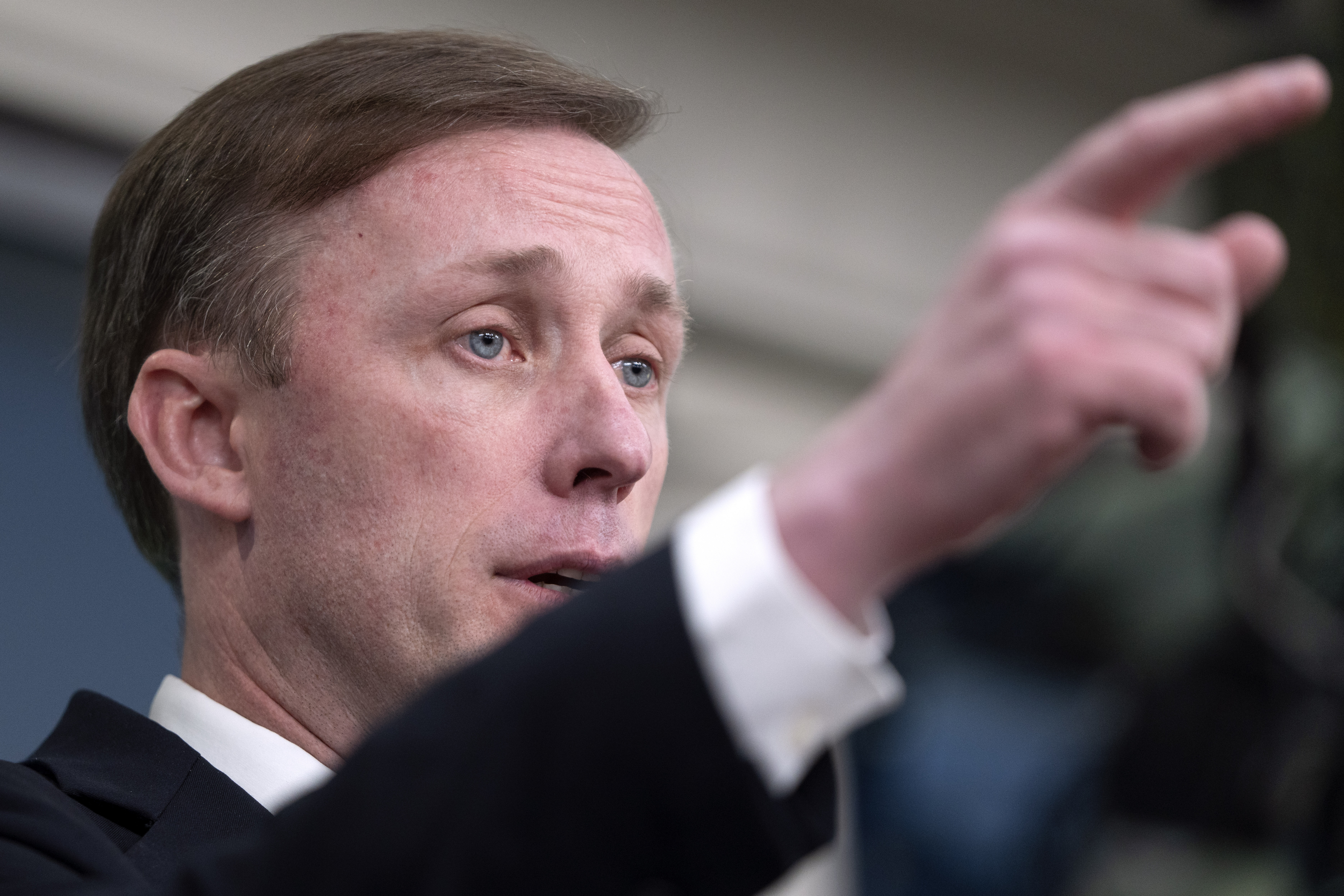 "Ukraine Aid Package: Nudging Congress for U.S. Leadership and Mission Definition"