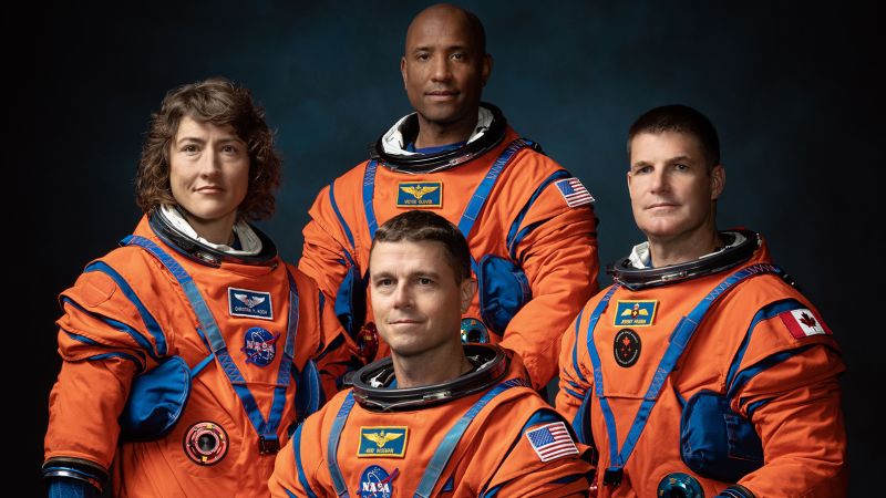 Meet the Astronauts of NASA's Historic Moon Flyby Mission.