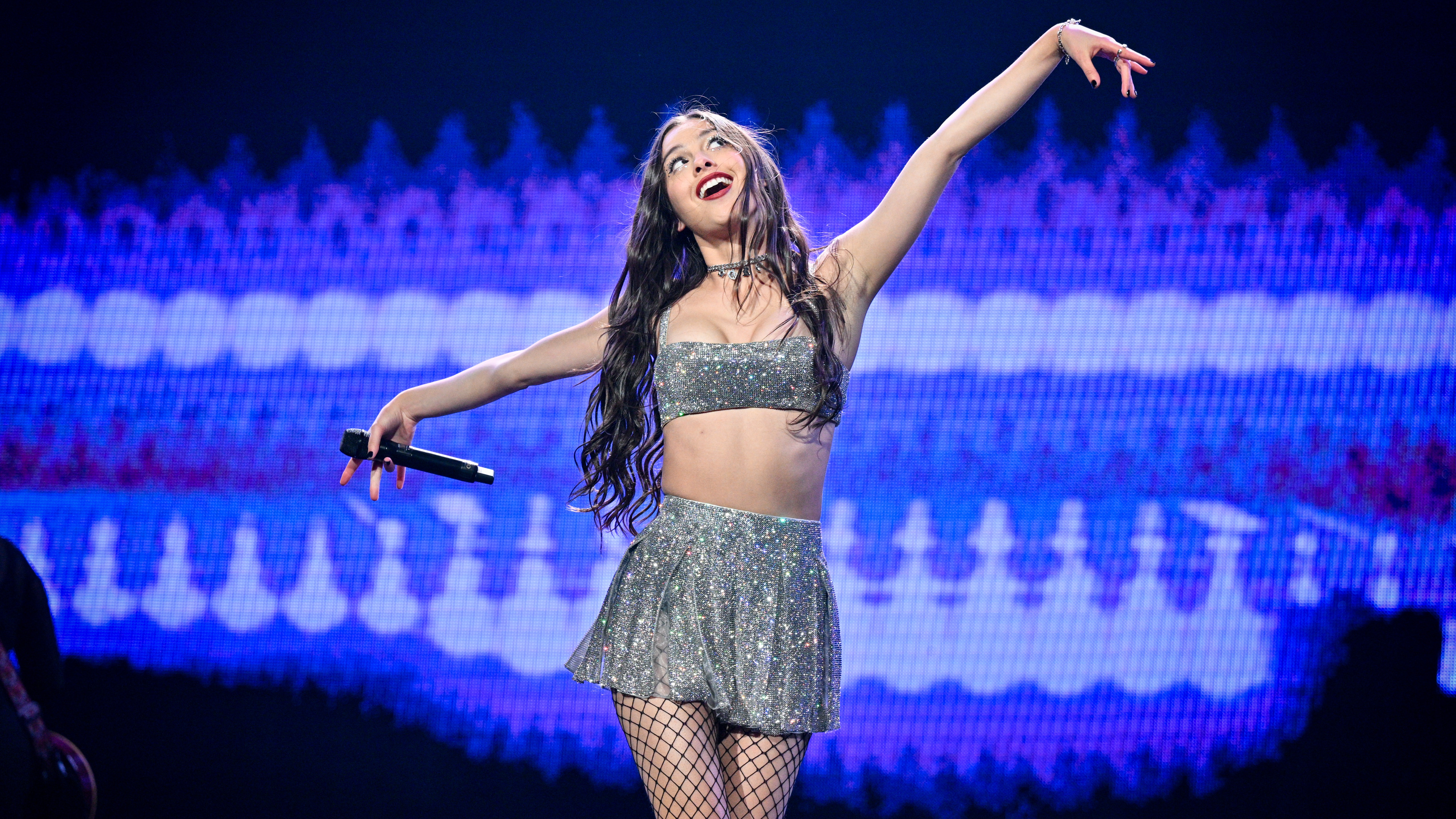 Featured image for Glastonbury 2025 Live: Watch Abroad, Line-up & Schedule