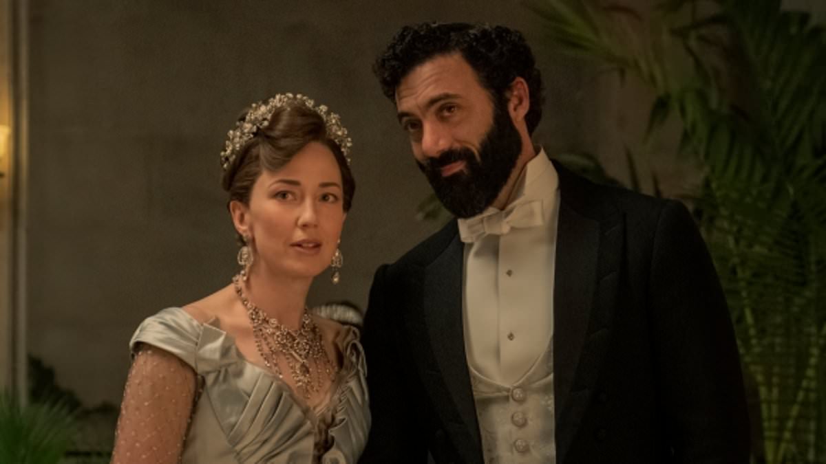 "The Gilded Age's Wealthy Dynasties Face a Bitter Battle in Season 2"