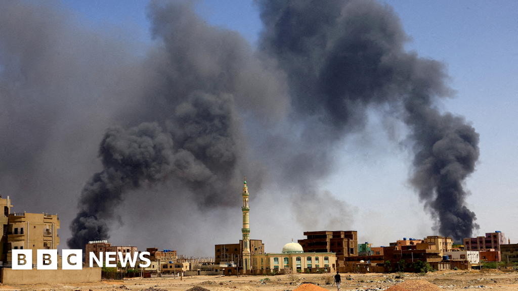 17, including 5 children, killed in air strikes on Sudan's capital.