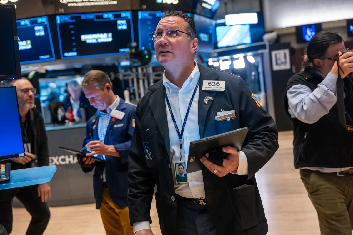 "Tech Stocks Surge as Chipmakers Lead Market Rally"