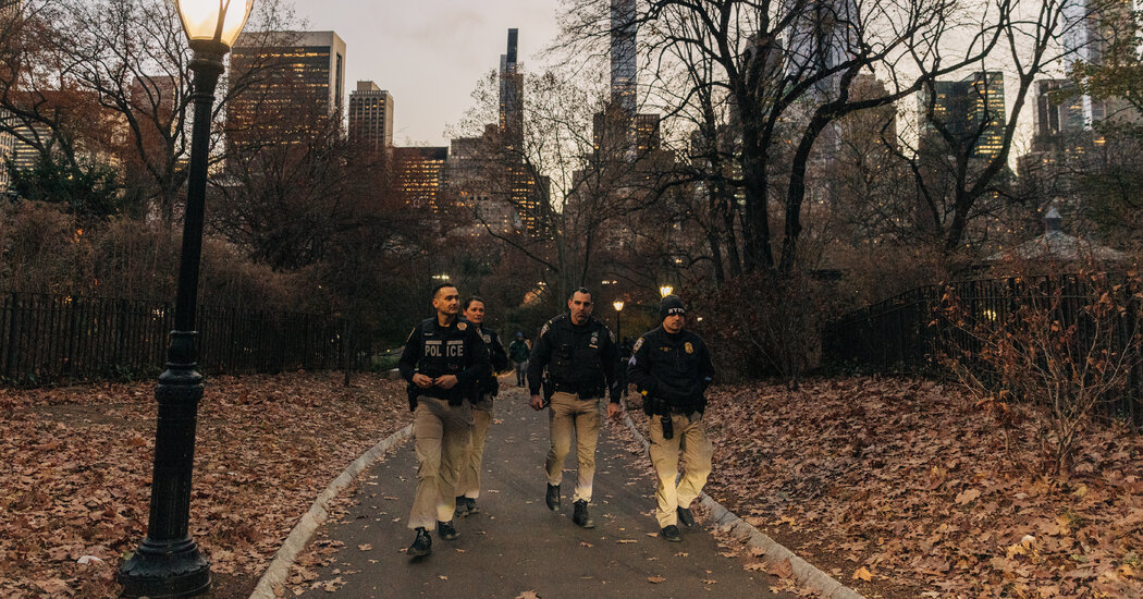 Featured image for Manhunt for UnitedHealthcare CEO's Killer as Suspect Flees NYC