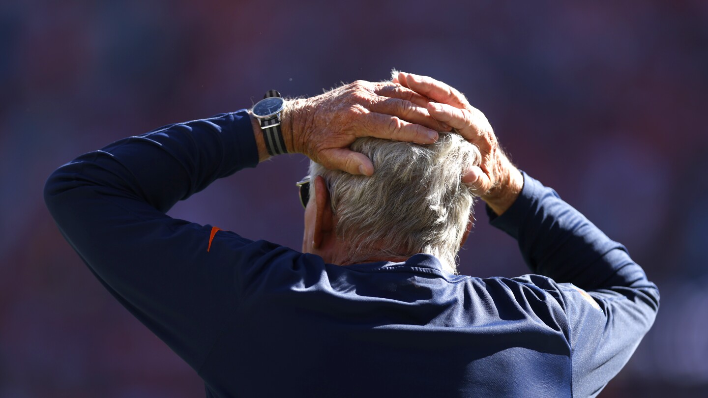 Broncos' Mike Westhoff Resigns Over Health Concerns