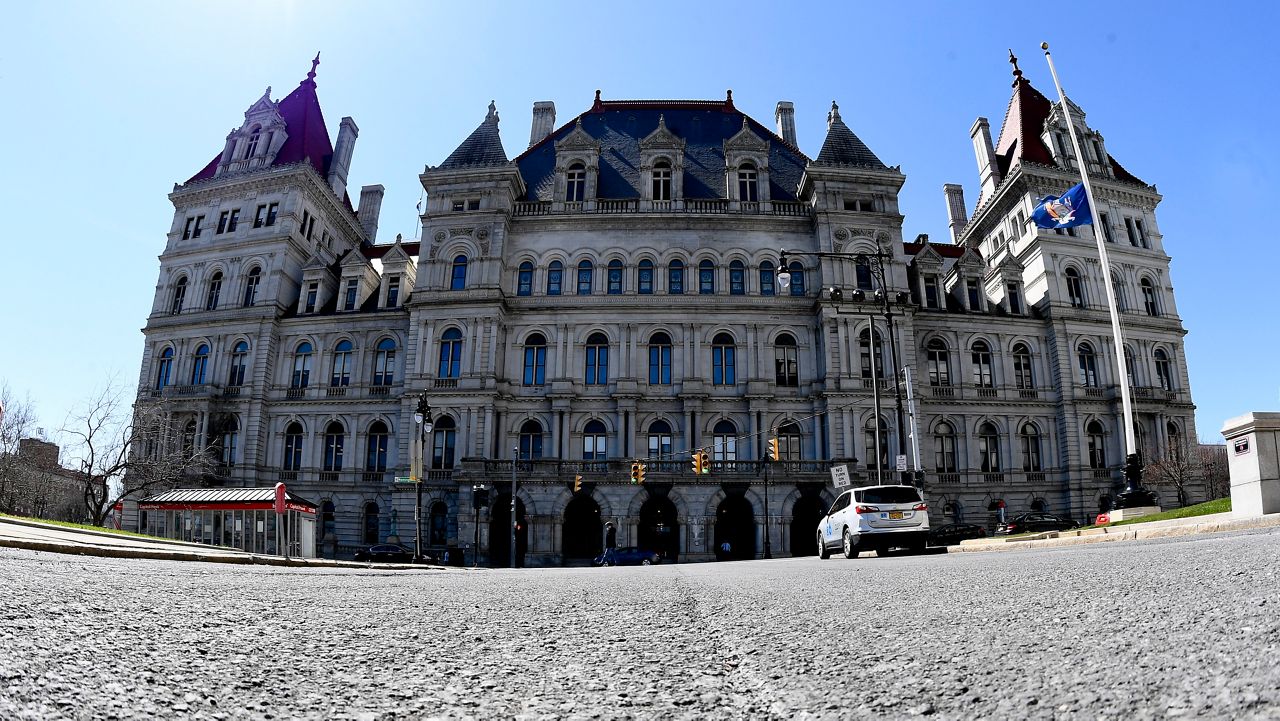 Hochul and lawmakers agree on $229B NY budget with minimum wage increase and bail law changes.