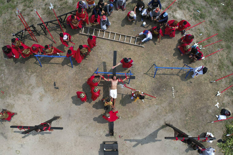 Featured image for Controversy as Filipinos Crucified Despite Church Opposition.