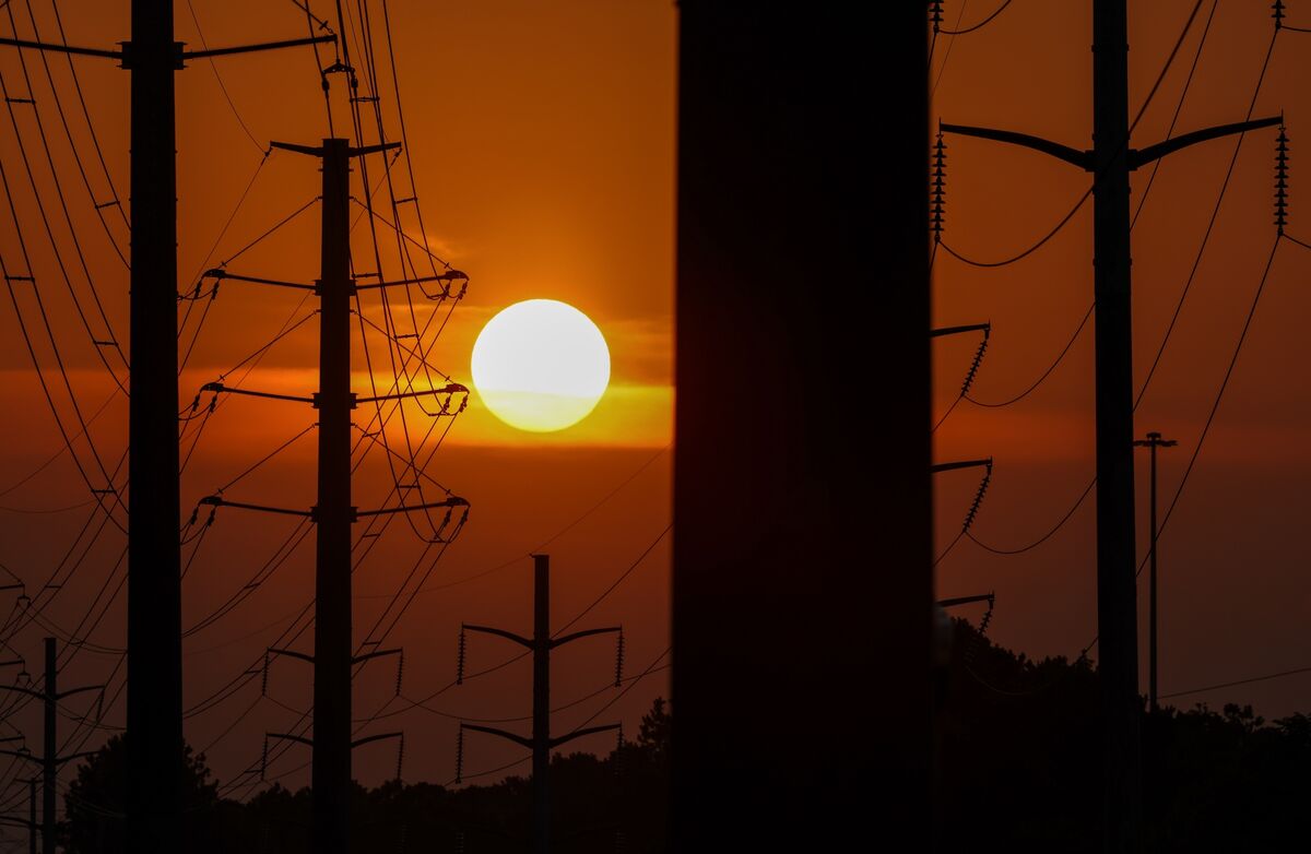Eastern U.S. Faces Record-Breaking Heat Wave